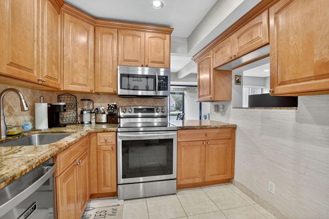1061 NW 13th Street 2, Boca Raton, FL 33486