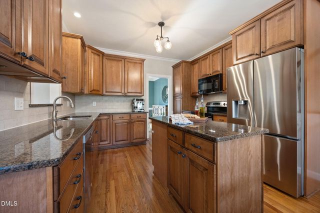 109 Rustic Wood Lane, Cary, NC 27518