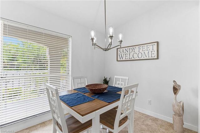 887 Gulf Pavilion DR 203, Naples, FL 34108