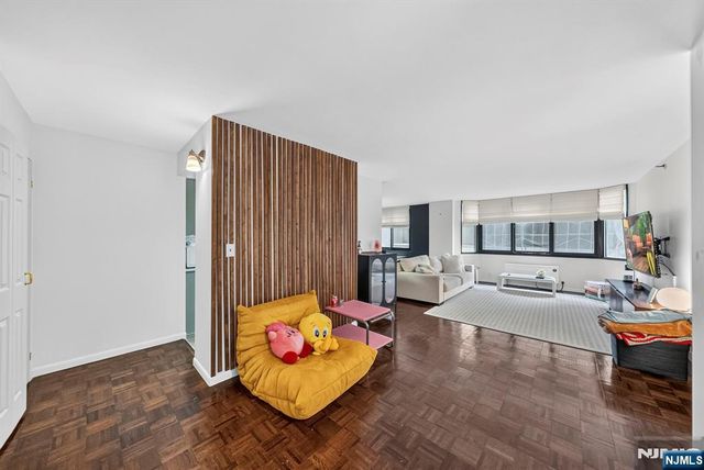326 Prospect Avenue 9J, Hackensack, NJ 07601