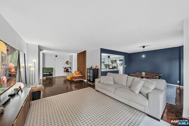 326 Prospect Avenue 9J, Hackensack, NJ 07601