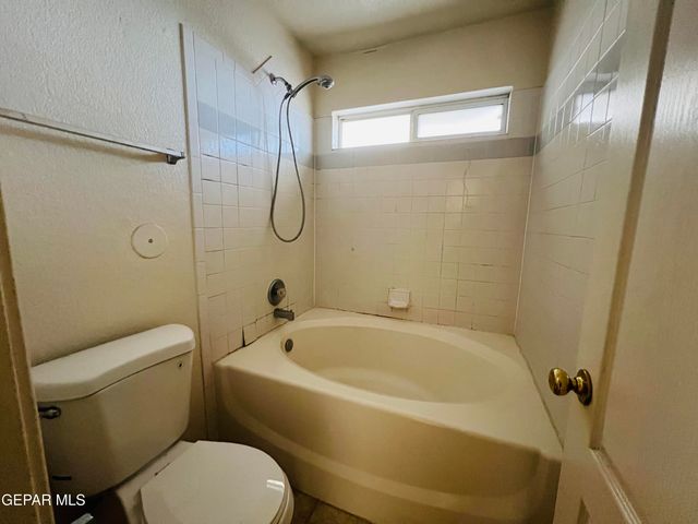 1243 JOHN PHELAN Drive, El Paso, TX 79936