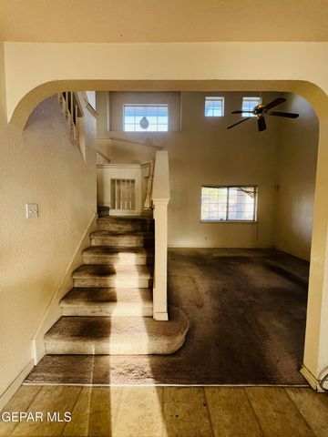 1243 JOHN PHELAN Drive, El Paso, TX 79936