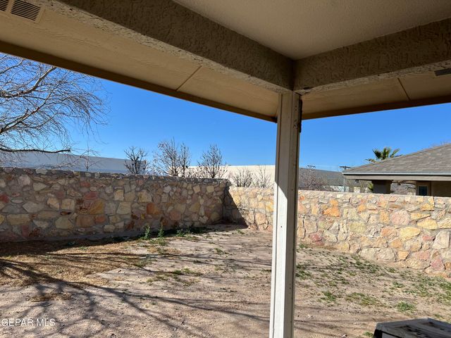 1243 JOHN PHELAN Drive, El Paso, TX 79936