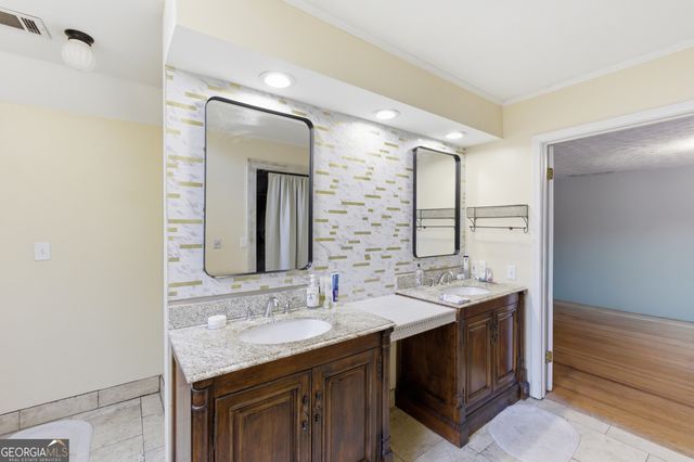 206 Comstock Court, Lawrenceville, GA 30044