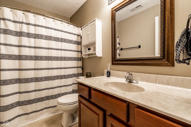1442 Labrot Court, Avon, IN 46123