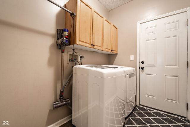 1442 Labrot Court, Avon, IN 46123