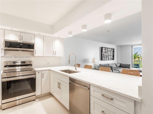 5701 Collins Ave 307, Miami Beach, FL 33140