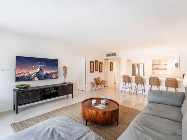 5701 Collins Ave 307, Miami Beach, FL 33140