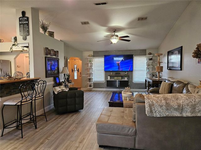 17 PECAN RUN RADIAL, Ocala, FL 34472