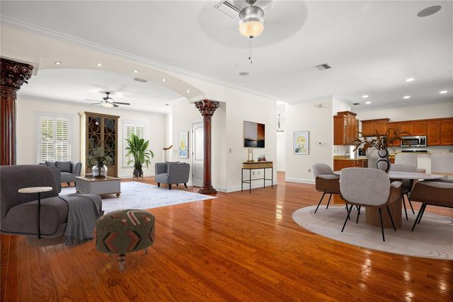 7502 S WEST SHORE BOULEVARD, Tampa, FL 33616