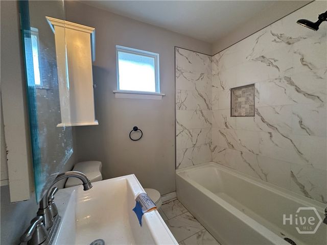 1902 E 57th Street, Savannah, GA 31404