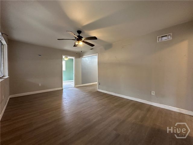 1902 E 57th Street, Savannah, GA 31404