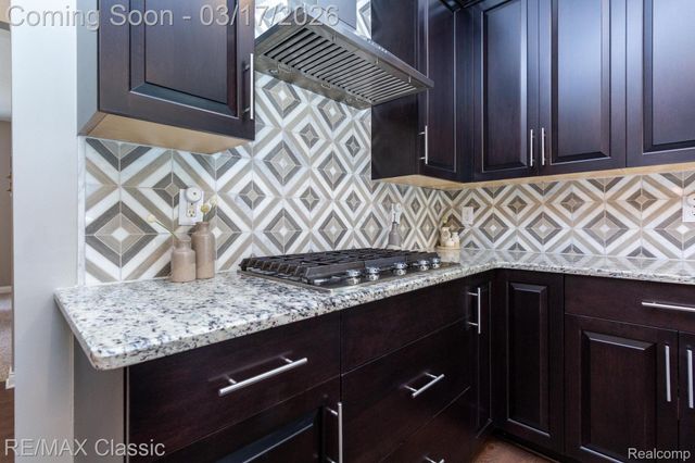 53871 Jewell Road, Shelby Charter Township, MI 48315