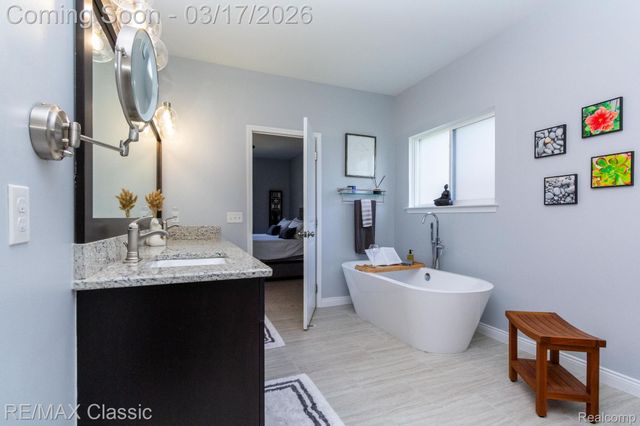 53871 Jewell Road, Shelby Charter Township, MI 48315