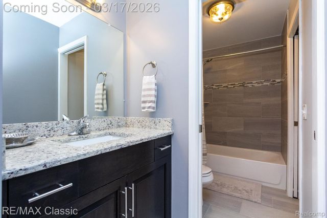 53871 Jewell Road, Shelby Charter Township, MI 48315