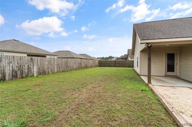 16400 Cherokee Bend, Moundville, AL 35474