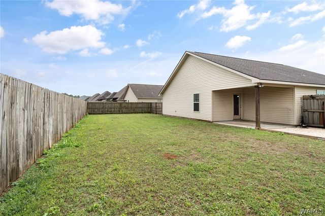 16400 Cherokee Bend, Moundville, AL 35474