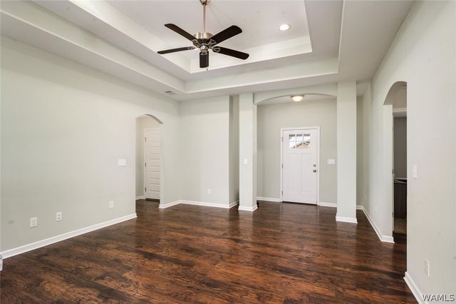 16400 Cherokee Bend, Moundville, AL 35474