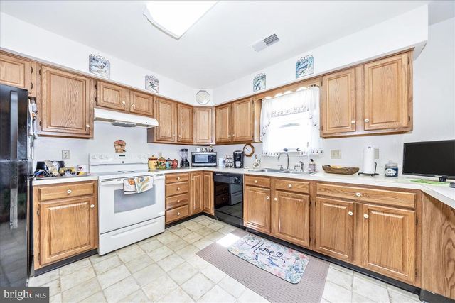 115 SUNFLOWER DR, Hagerstown, MD 21740
