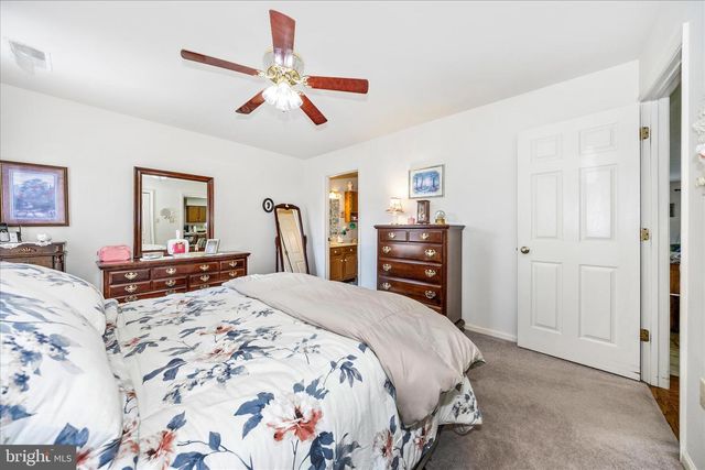 115 SUNFLOWER DR, Hagerstown, MD 21740