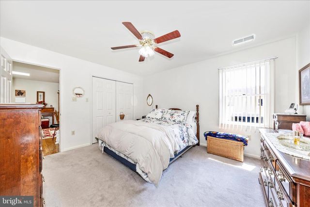 115 SUNFLOWER DR, Hagerstown, MD 21740