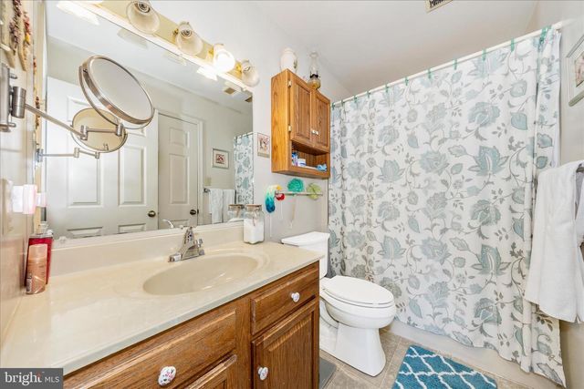 115 SUNFLOWER DR, Hagerstown, MD 21740