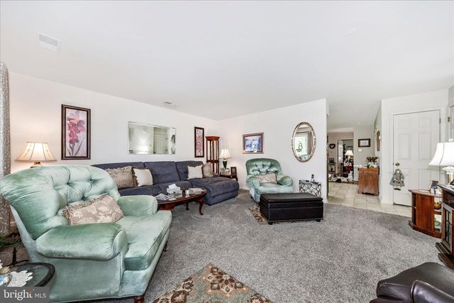 115 SUNFLOWER DR, Hagerstown, MD 21740