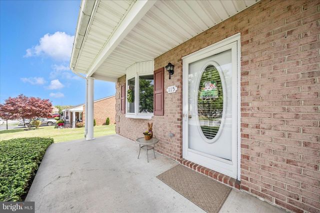 115 SUNFLOWER DR, Hagerstown, MD 21740