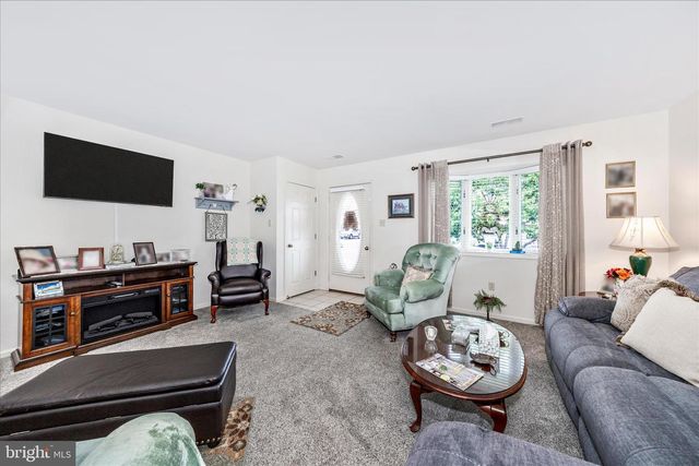 115 SUNFLOWER DR, Hagerstown, MD 21740