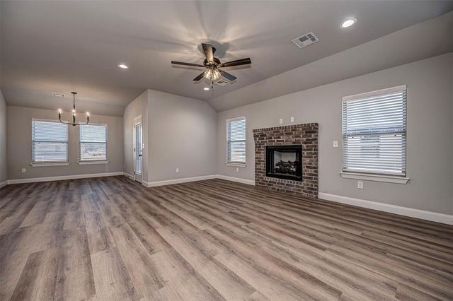 10637 SW 18 Street, Yukon, OK 73099