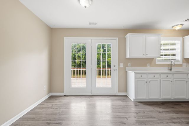 106 Cambridge Dr, Gallatin, TN 37066