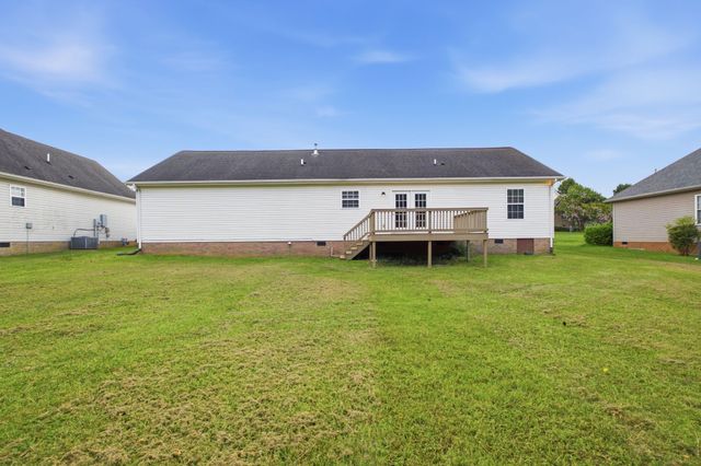 106 Cambridge Dr, Gallatin, TN 37066