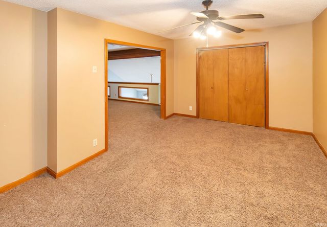 5866 Jeffrey Lane, Newburgh, IN 47630