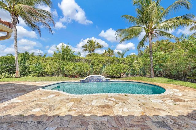 358 SW 163rd Ave 358, Pembroke Pines, FL 33027