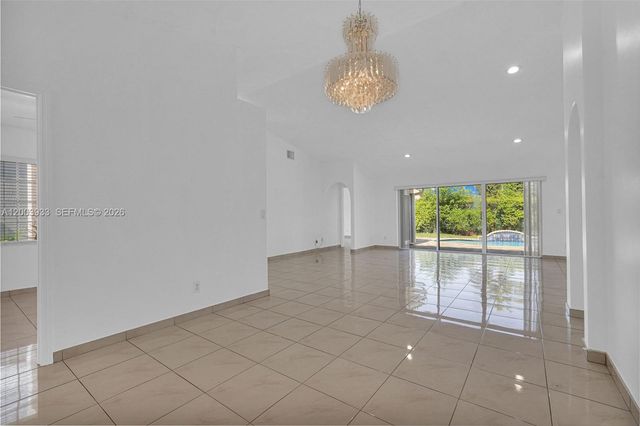 358 SW 163rd Ave 358, Pembroke Pines, FL 33027