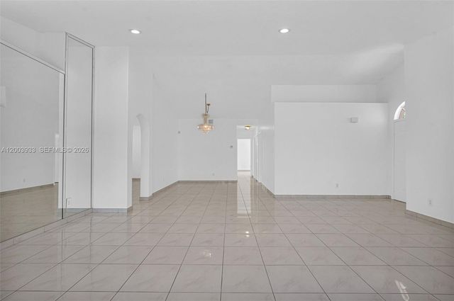 358 SW 163rd Ave 358, Pembroke Pines, FL 33027