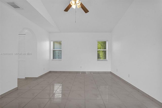 358 SW 163rd Ave 358, Pembroke Pines, FL 33027