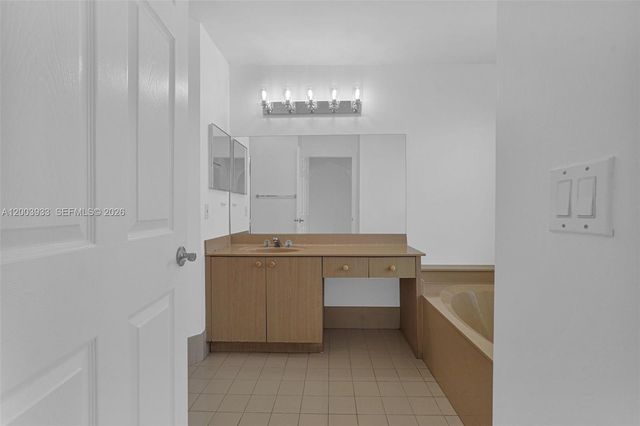 358 SW 163rd Ave 358, Pembroke Pines, FL 33027