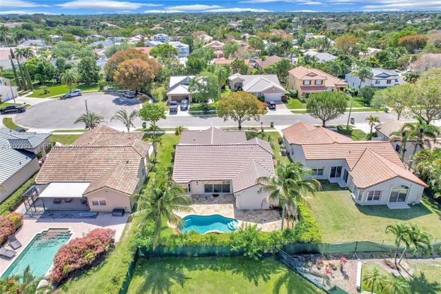 358 SW 163rd Ave 358, Pembroke Pines, FL 33027