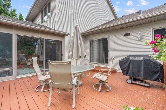 3901 Foxglove Court N, Brooklyn Park, MN 55443