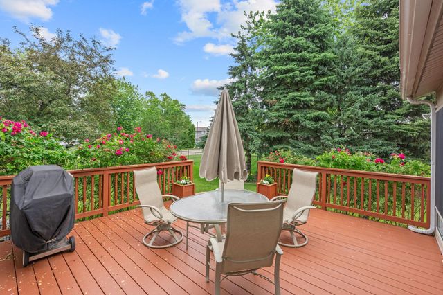3901 Foxglove Court N, Brooklyn Park, MN 55443