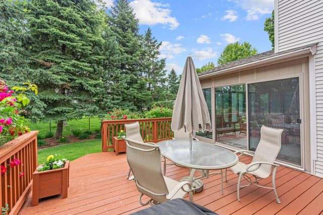3901 Foxglove Court N, Brooklyn Park, MN 55443