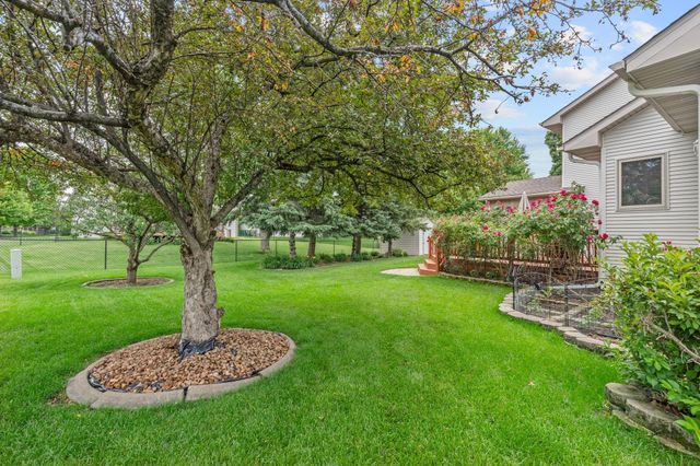 3901 Foxglove Court N, Brooklyn Park, MN 55443