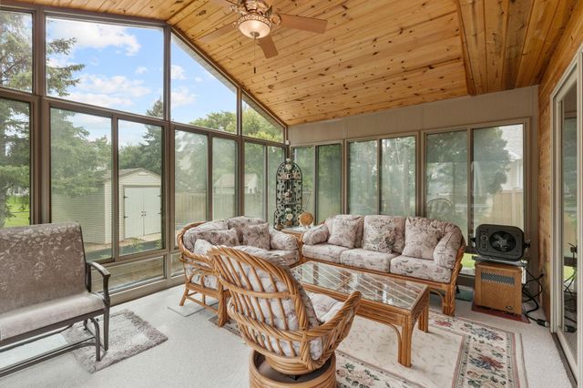 3901 Foxglove Court N, Brooklyn Park, MN 55443