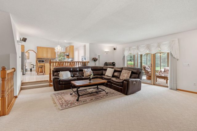 3901 Foxglove Court N, Brooklyn Park, MN 55443