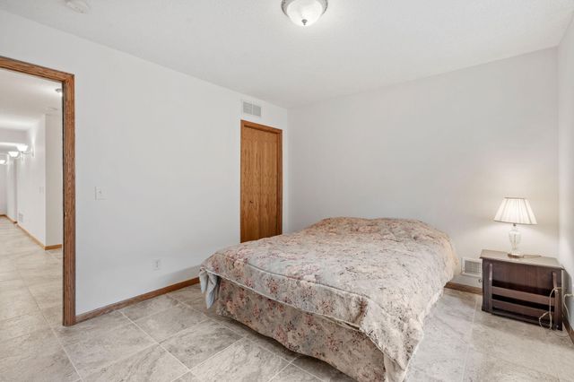 3901 Foxglove Court N, Brooklyn Park, MN 55443