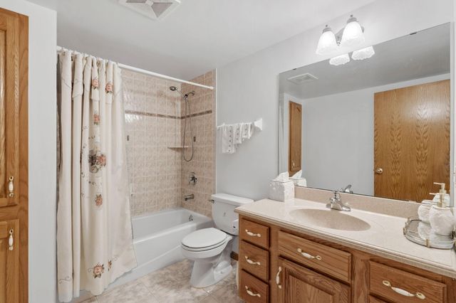 3901 Foxglove Court N, Brooklyn Park, MN 55443