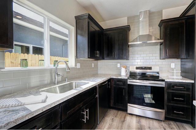 936 Norman Rd, Galt, CA 95632