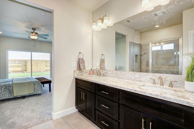 936 Norman Rd, Galt, CA 95632